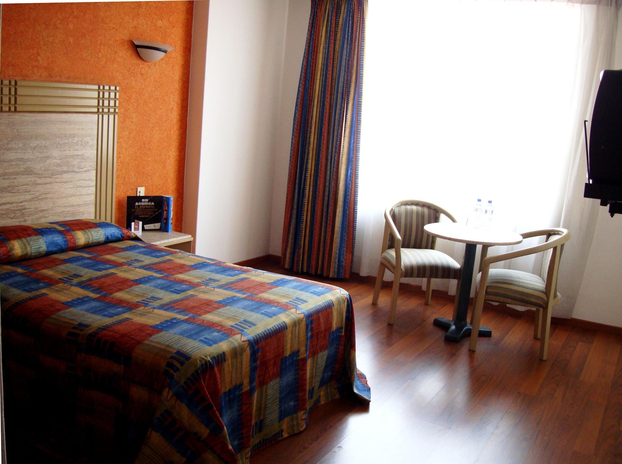 Hotel Cervantes Guadalajara Extérieur photo