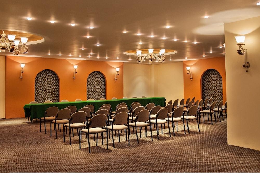 Hotel Cervantes Guadalajara Extérieur photo