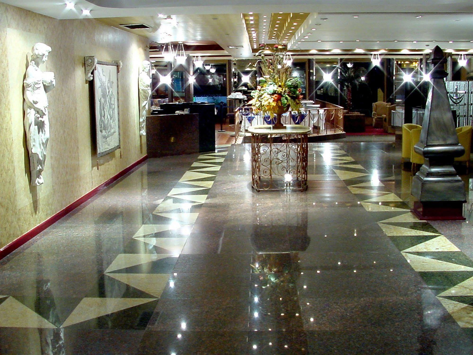 Hotel Cervantes Guadalajara Extérieur photo