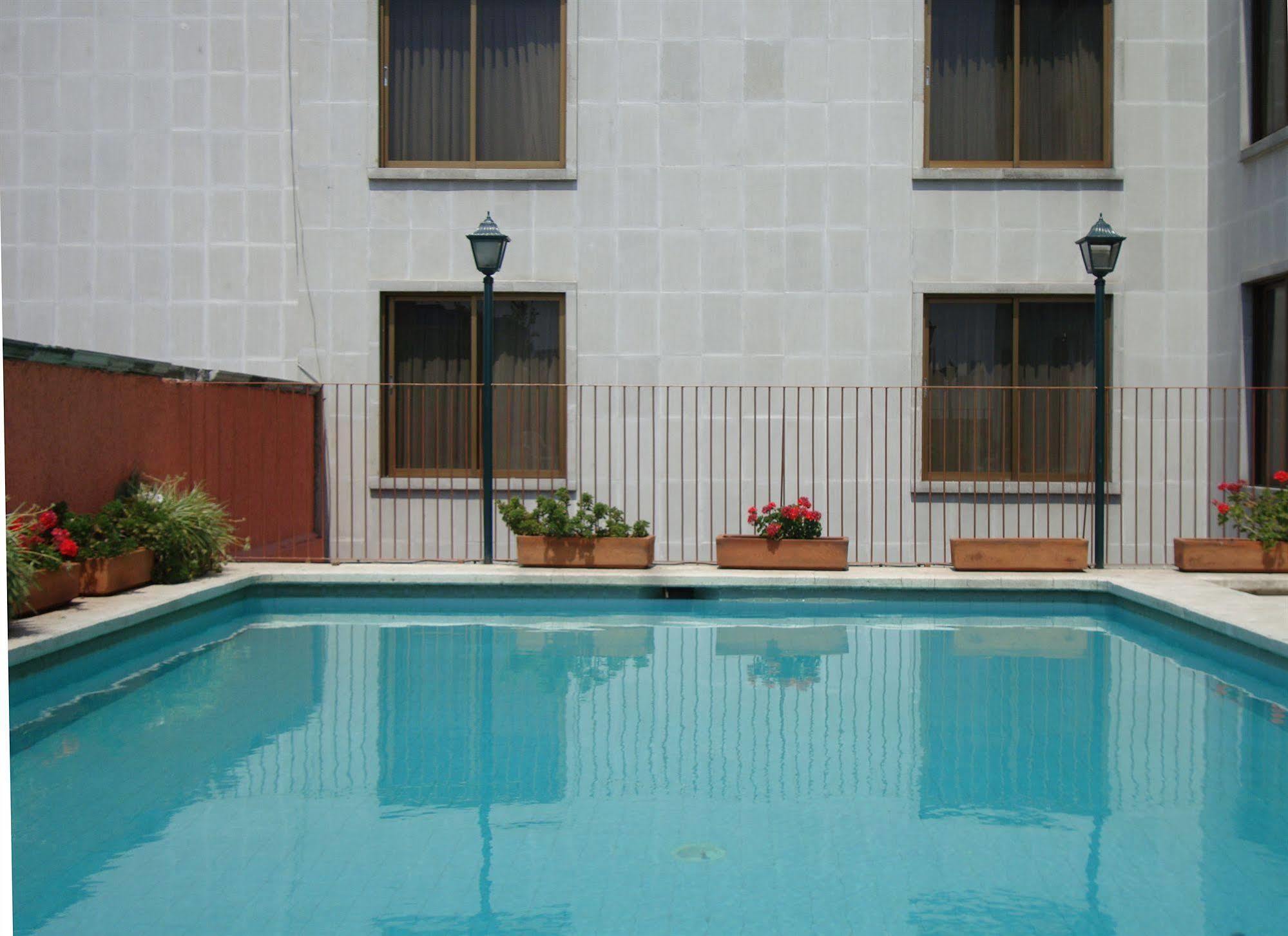 Hotel Cervantes Guadalajara Extérieur photo